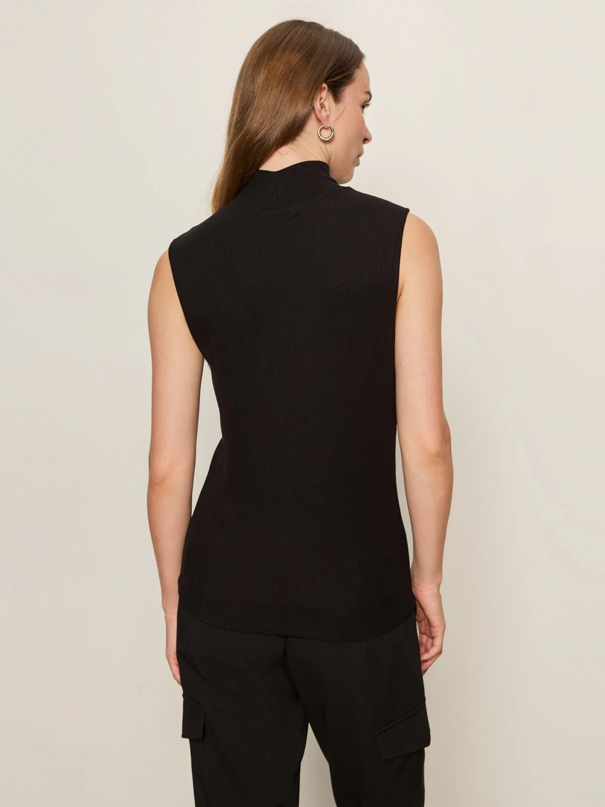 Essential Sleeveless Mock Neck Tank Black - Image 4