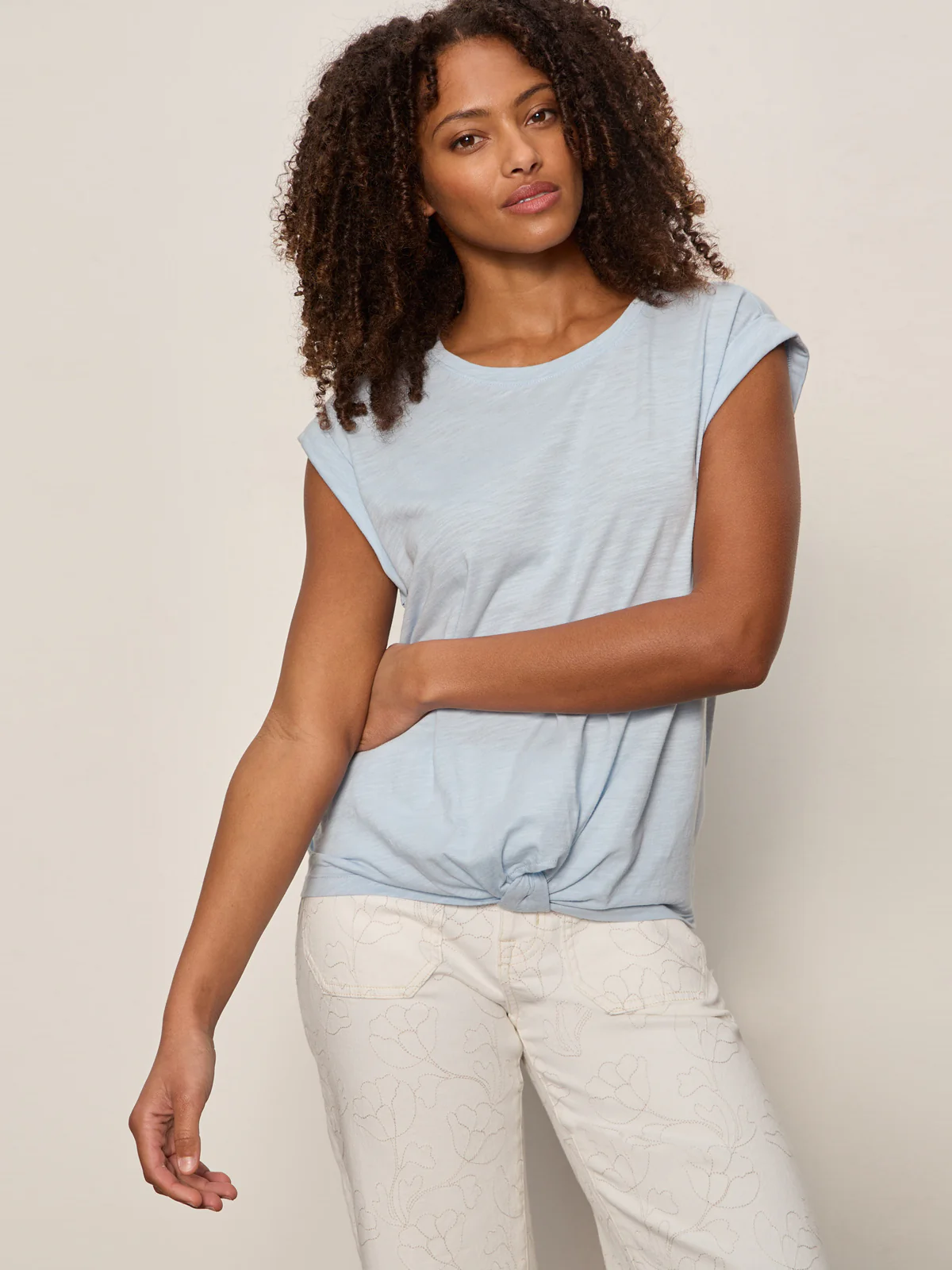 Knotted Muscle Tee Blue Aura