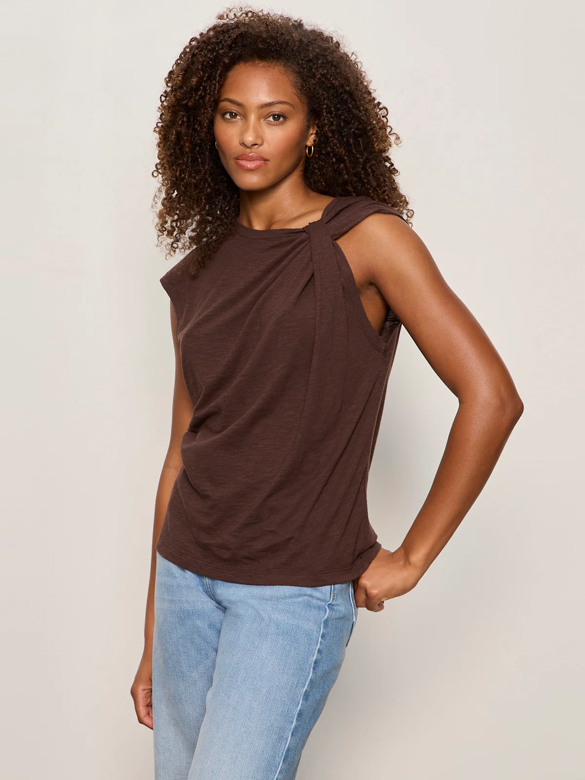 So Twisted Muscle Tee Rich Soil - Image 4