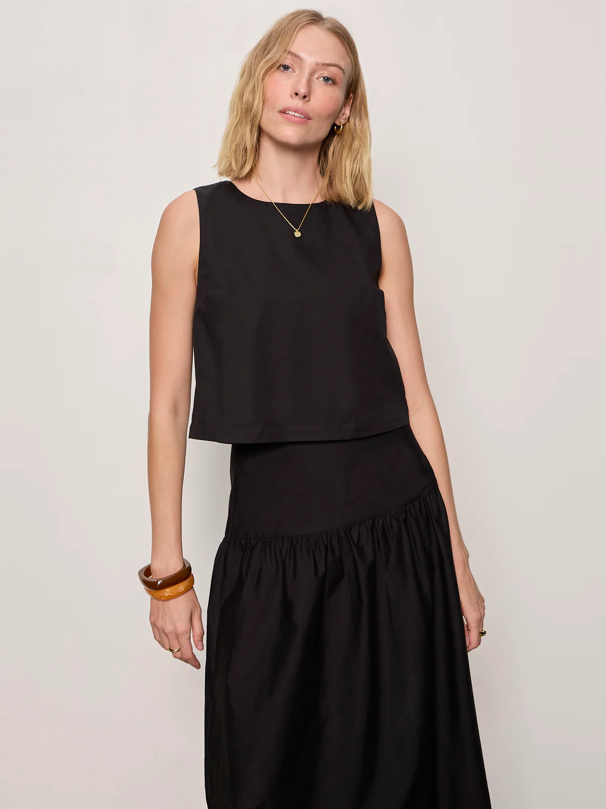 The Desired Summer Crop Shell Tank Black