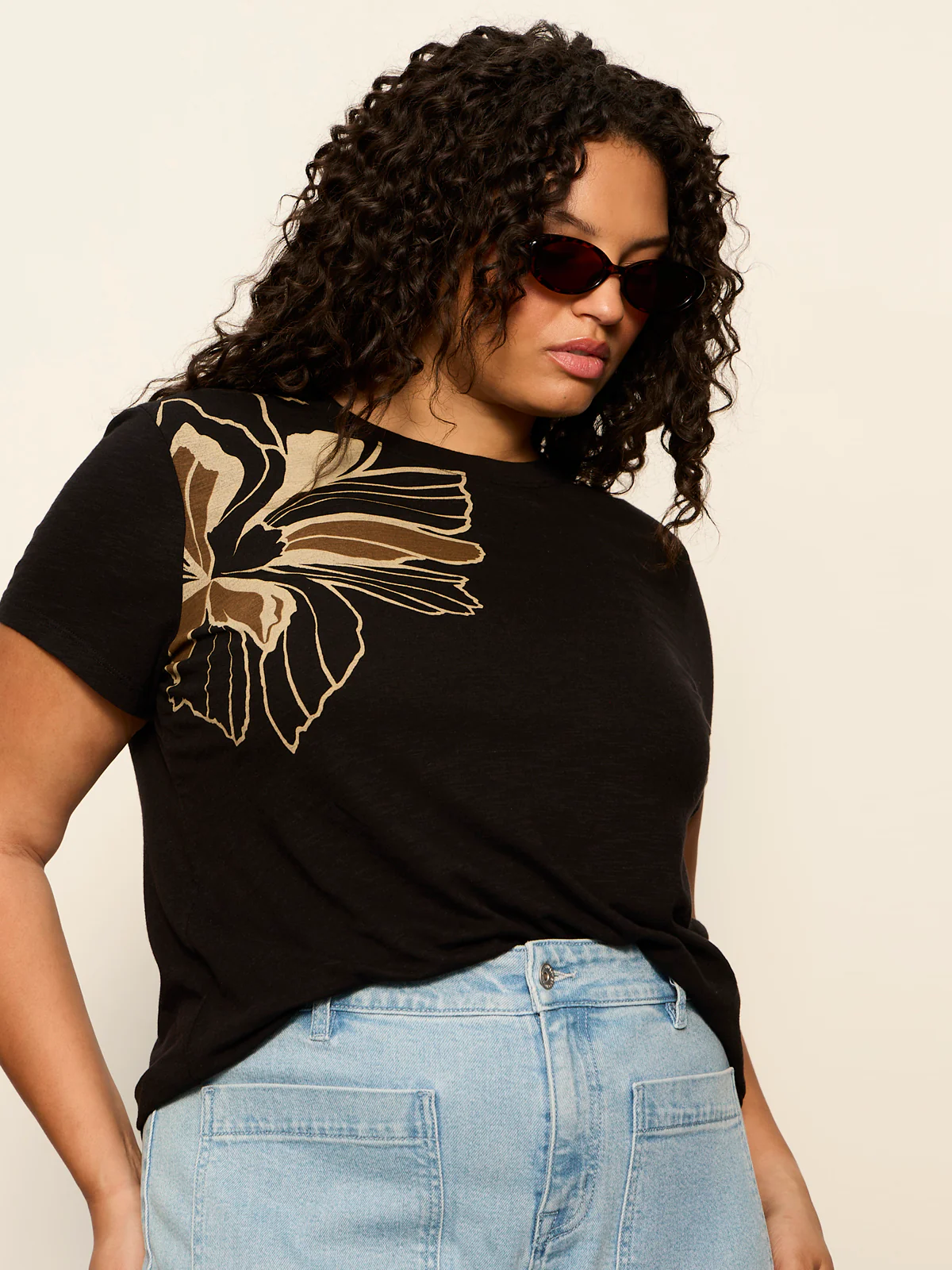 The Perfect Tee Lotus Placement Extended Sizing